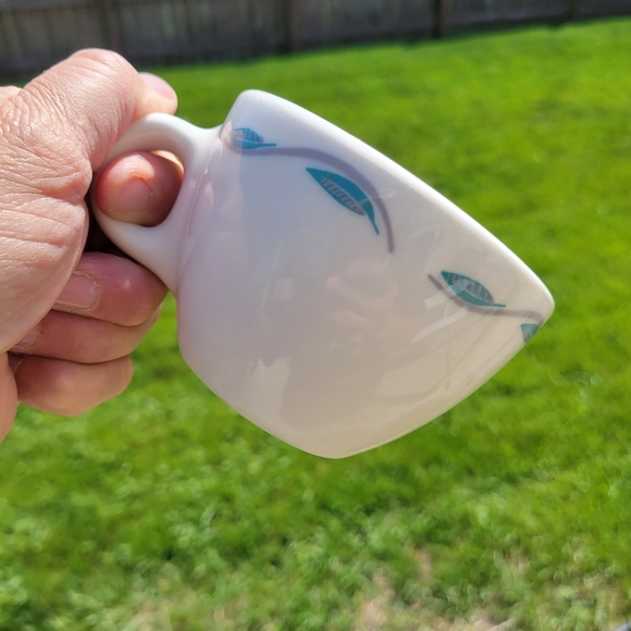 Vintage Homer Laughlin Best China Cups & Saucers (2 sets) ~ Retro! - Picture 5 of 16